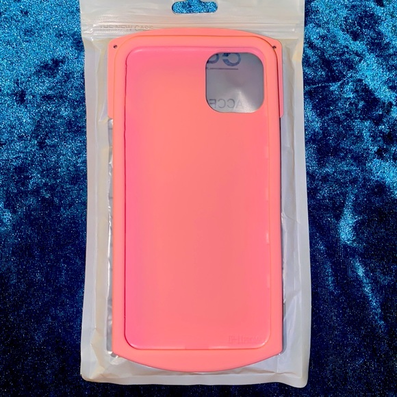 iPhone 3D phone case - Picture 2 of 4